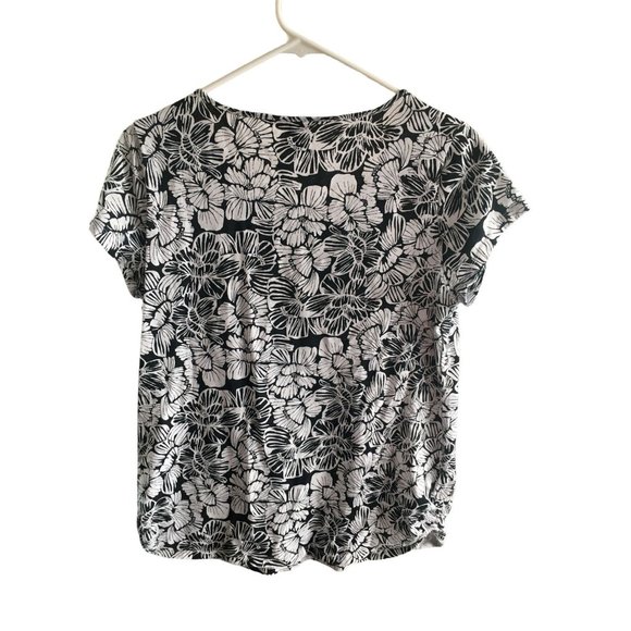 White Stag T-Shirt Beaded Black White Floral Top Medium 8 10 Casual Summer Shirt - Picture 7 of 8